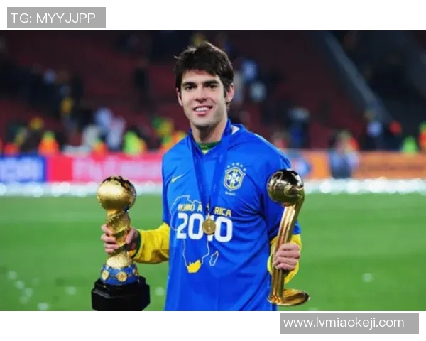 足球明星摆件卡卡的魅力与收藏价值探秘